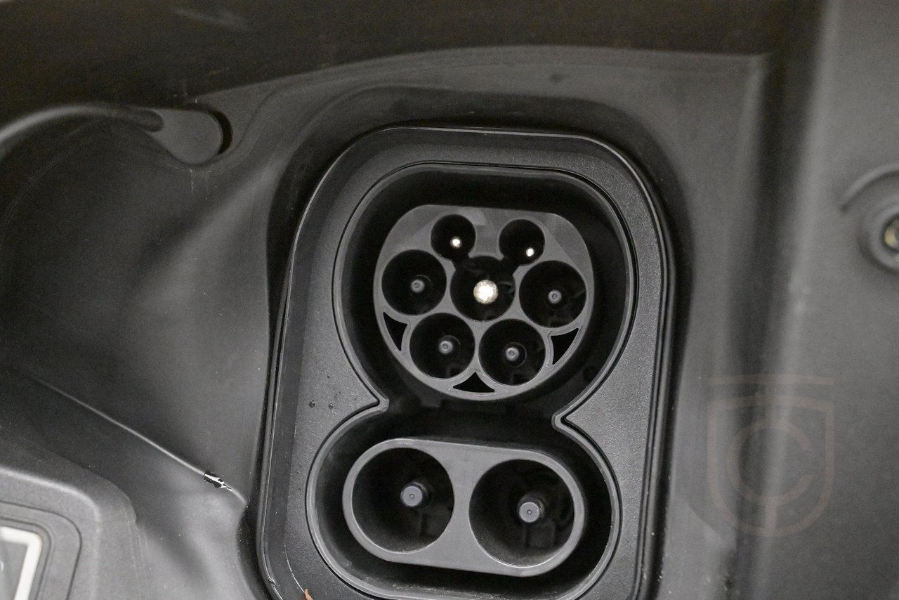 Jeep Avenger Electric Summit LED AdapFart
