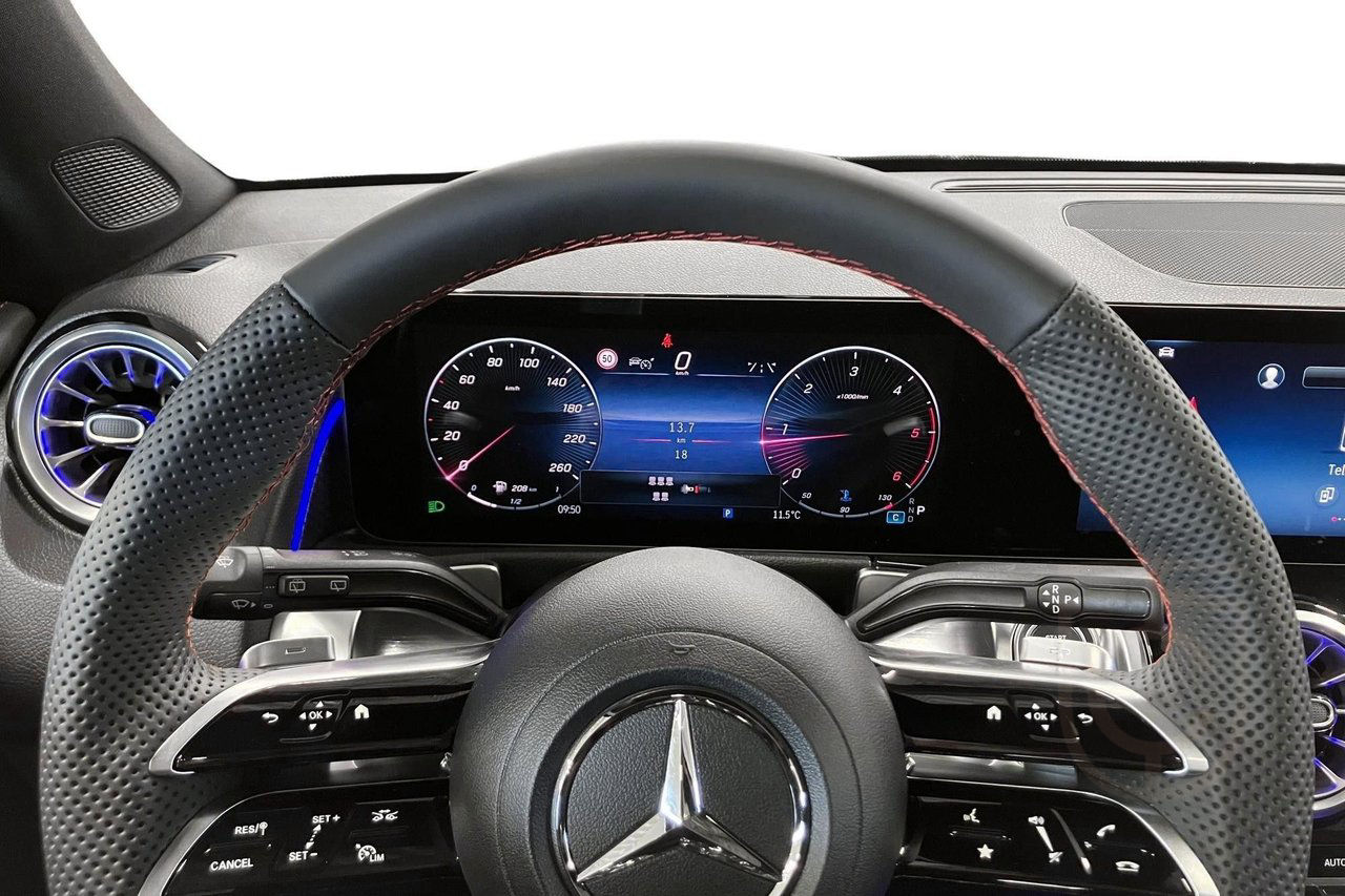 Mercedes-Benz EQB 250+ AMG Line