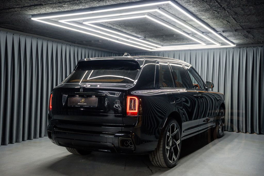 Rolls-Royce Cullinan Black Badge 4Seats Starlight 2025 FULL