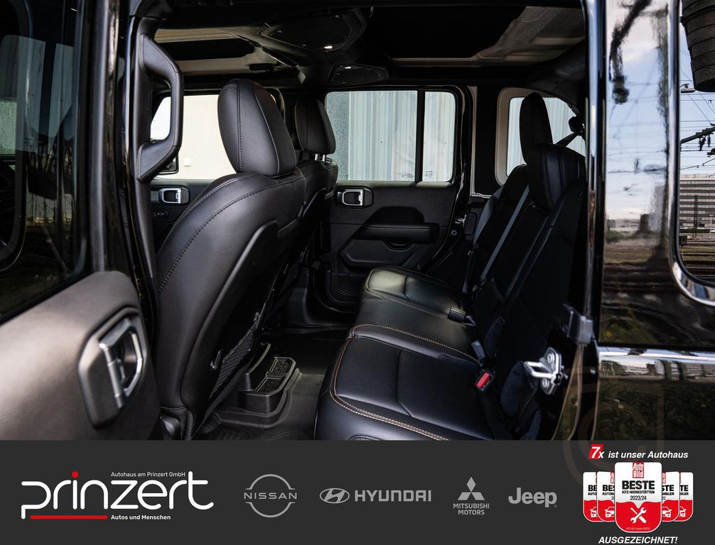 Jeep Wrangler ULTD 2.0 "Sahara" \Stage Exclusive/ by