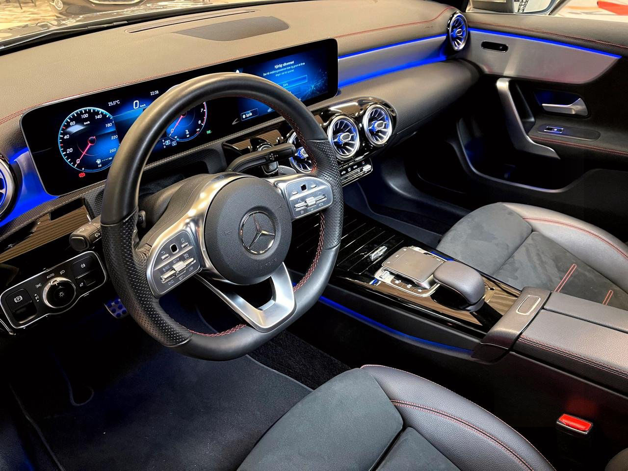 Mercedes-Benz CLA 220 Aut AMG Sport Panorama 190hk (SÅLD)