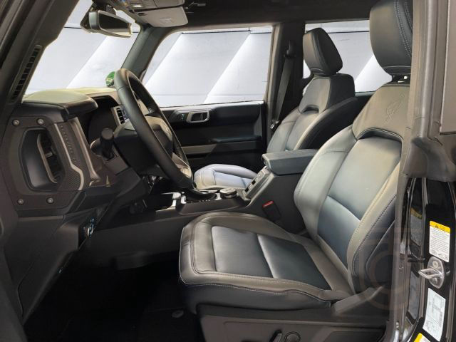 Ford Bronco 4x4 EcoBoost ''Outer Banks'' - Frontkamer