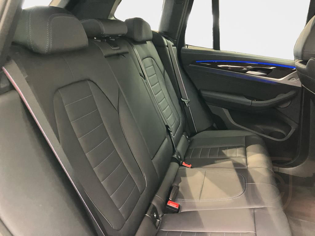 BMW X3 M40d AHK+Pano+HUD+Innovation+H/K+Driv.Ass.