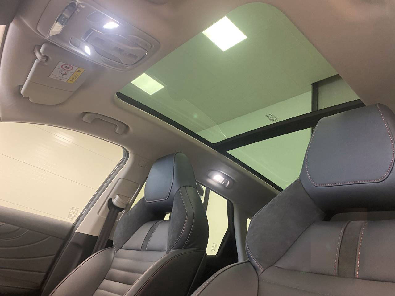 MG EHS LUXURY PHEV