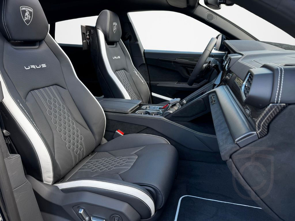 Lamborghini Urus 4.0 V8 Performante/PROD25/CARBONHOOD/TV/AKR