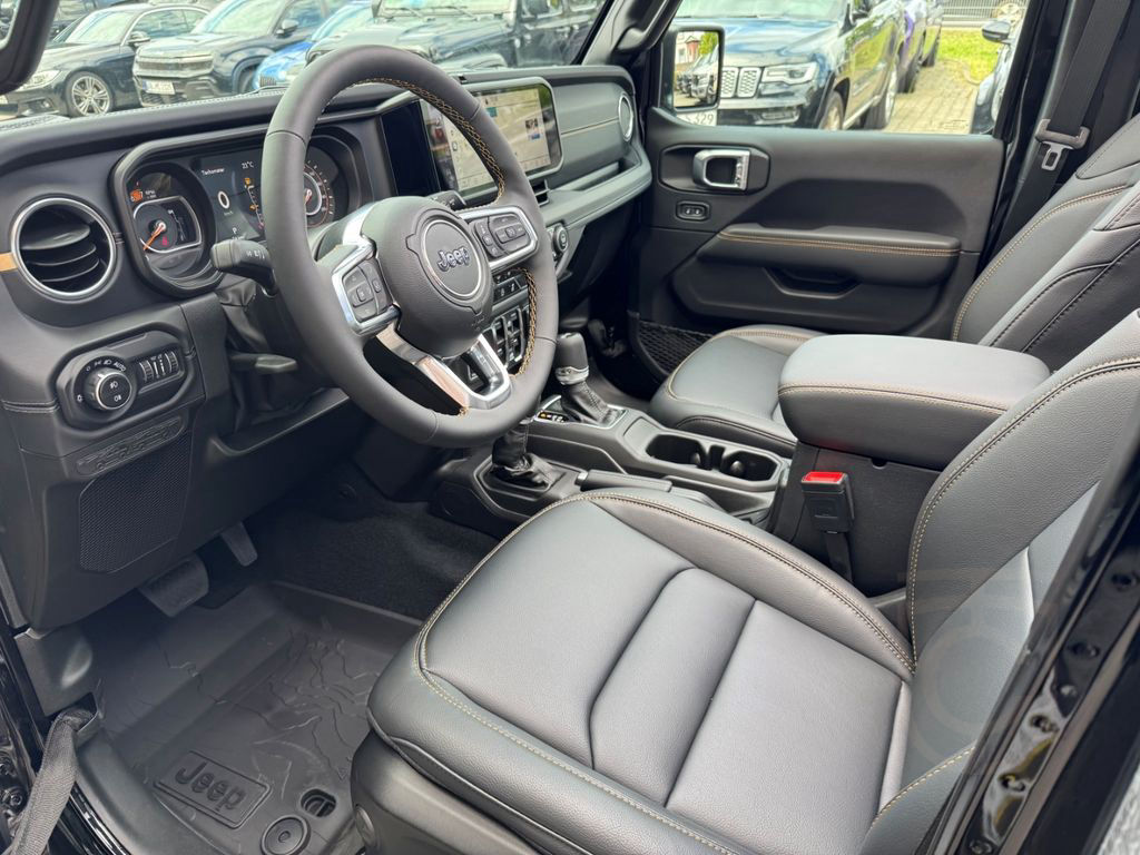 Jeep Wrangler 2.0 Unlim. Sahara Umbau SKY One Touch H