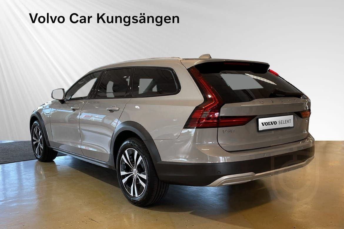 Volvo V90 Cross Country B4 AWD Geartronic 145kW 2023 Core