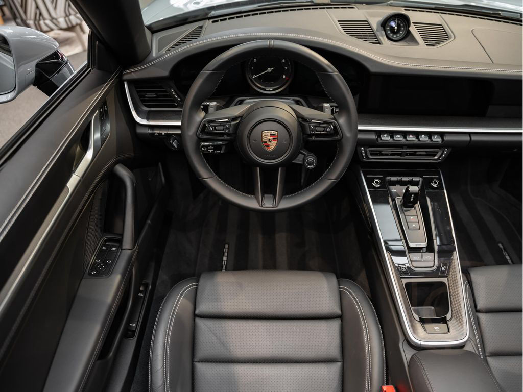 Porsche 992 992 Targa 4 Lift Carbon Bose 911 3.0 Targa 4