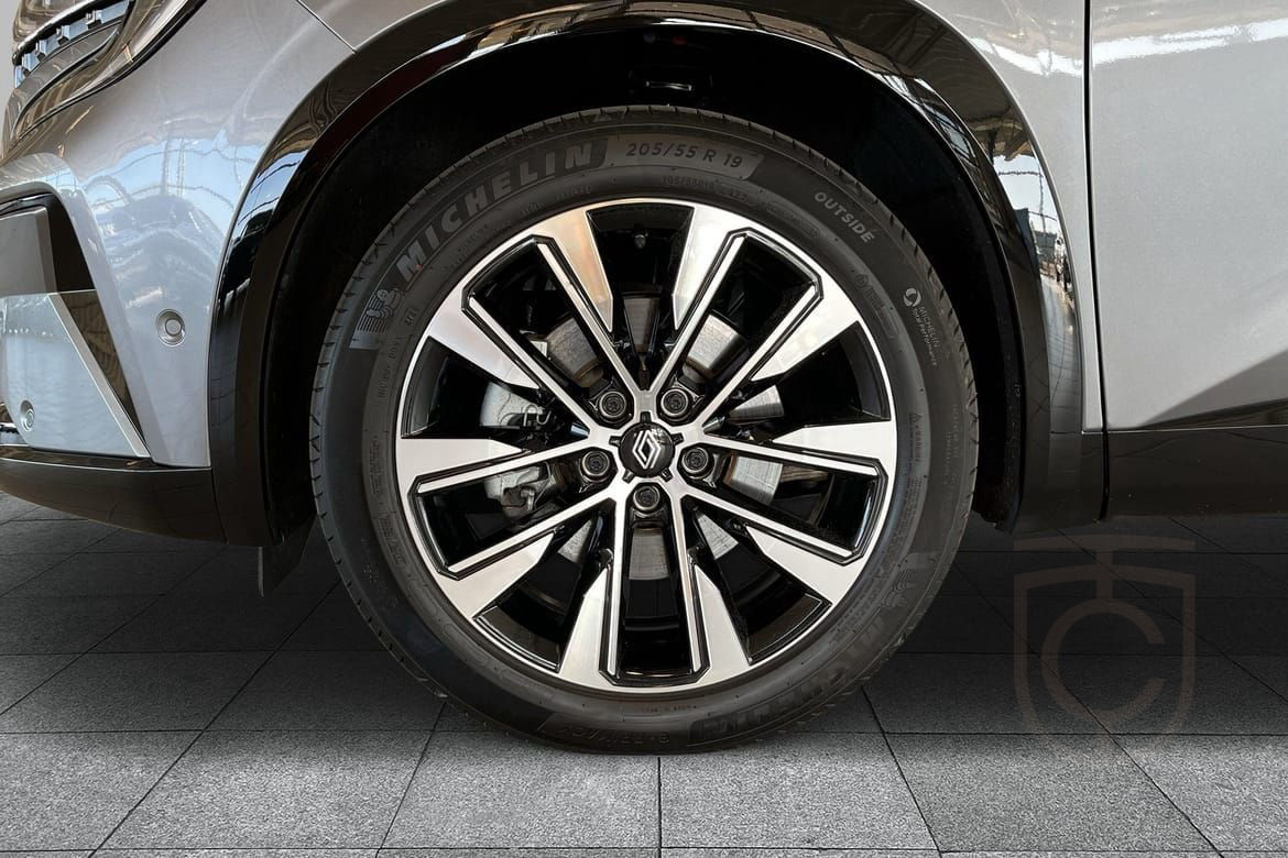 Renault Espace E-TECH 200 Techno A II