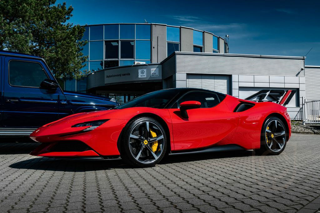 Ferrari SF90 Stradale*Lift*Camera