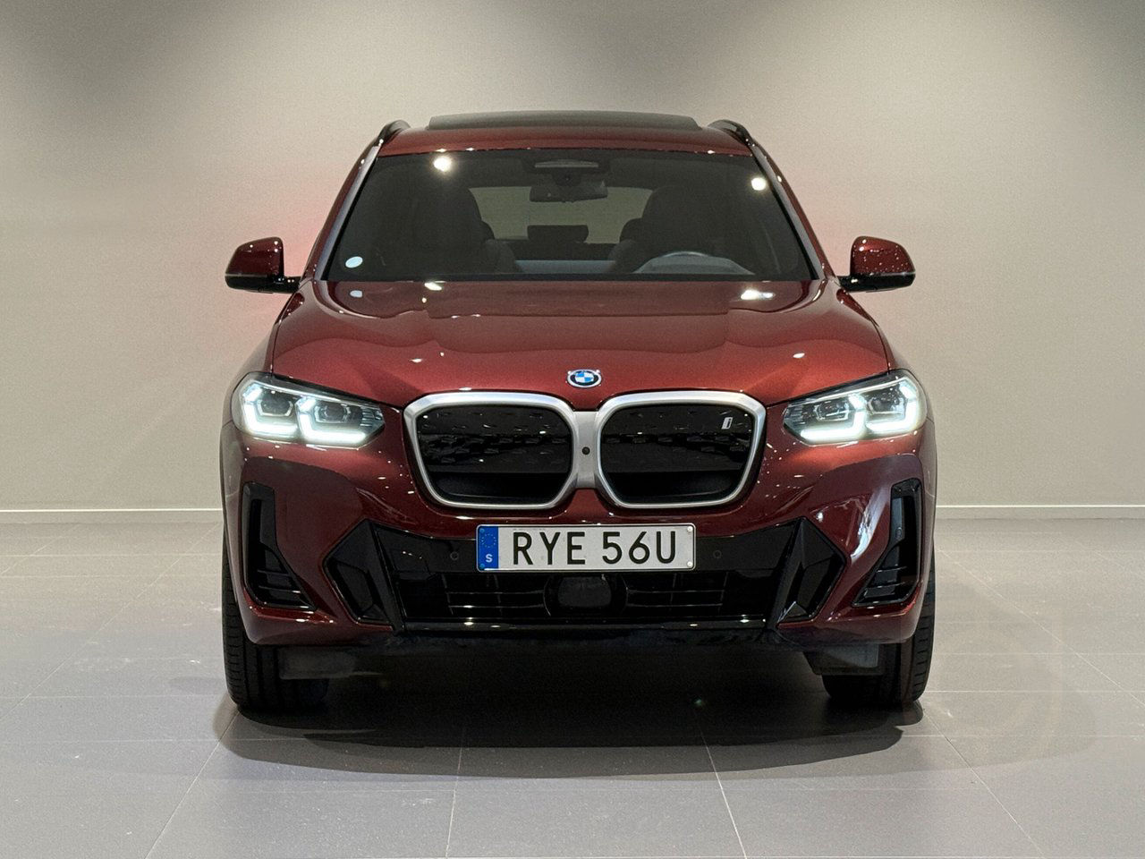 BMW iX3 Charged Plus