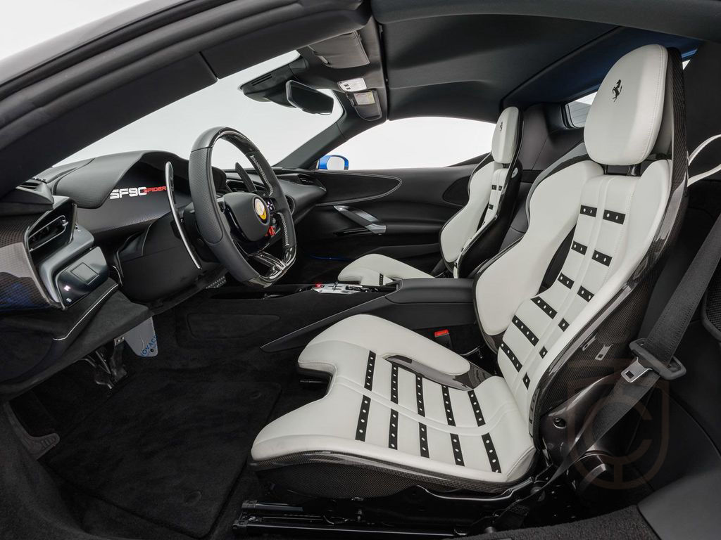 Ferrari SF90 Spider