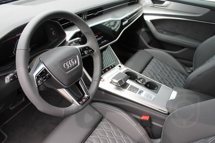 Audi S6 Avant 3.0TDI*MATRIX*NAV*B&O*LUFT*TOP-VIEW*LM2