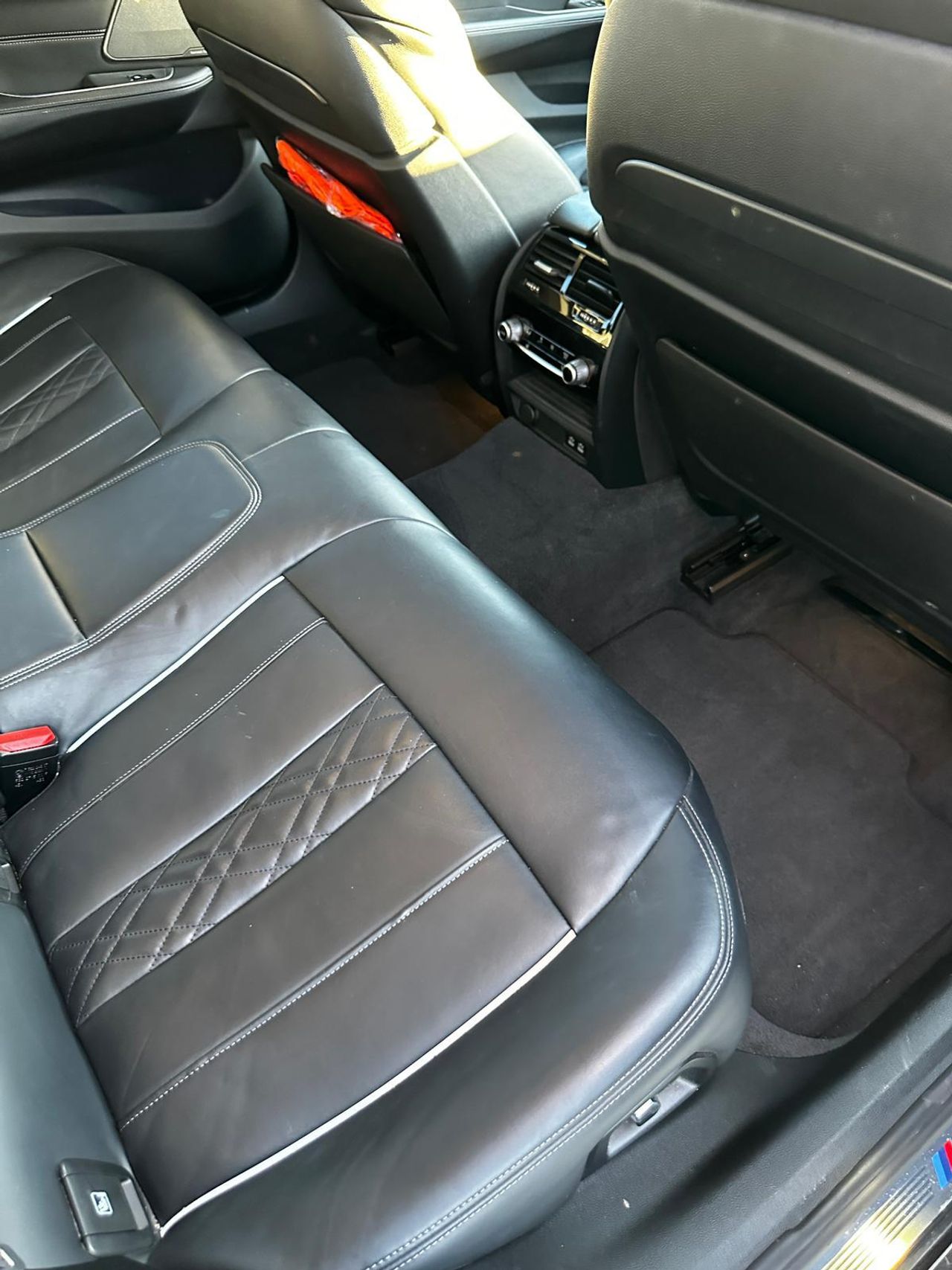 BMW 630xd GT*HUD*topení*H/K*tažné*360°
