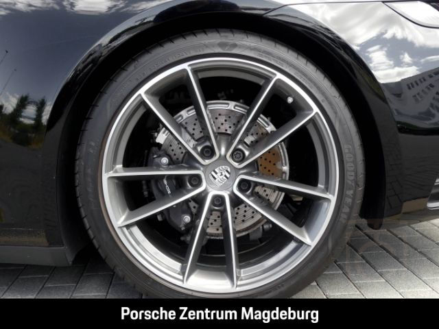 Porsche 992 (911) Carrera*BOSE*SPORTABGAS*SHZ*