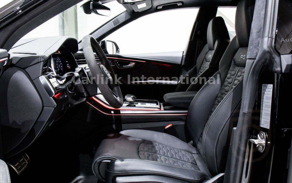 Audi RSQ8 PERFORMANCE-KERAMIK-AHK-SITZBELUFT.OLED