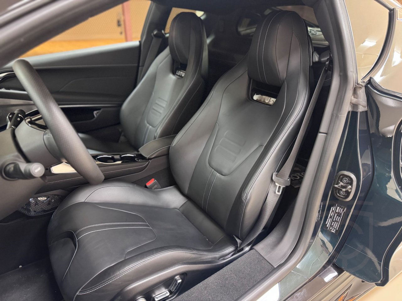 Lotus Emira V6 3.5 V6 VVT-i First Edition