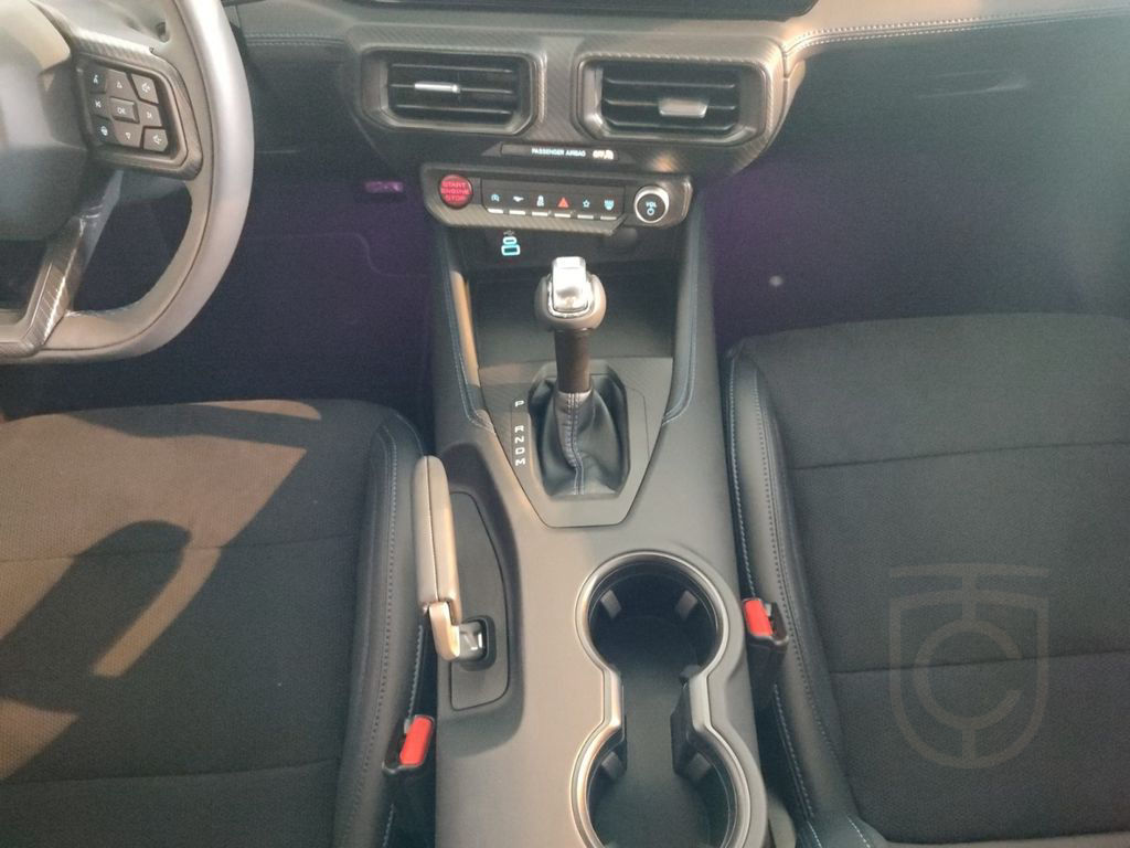 Ford Mustang Fastback 5.0 Ti-VCT V8 334 Dark Horse Na