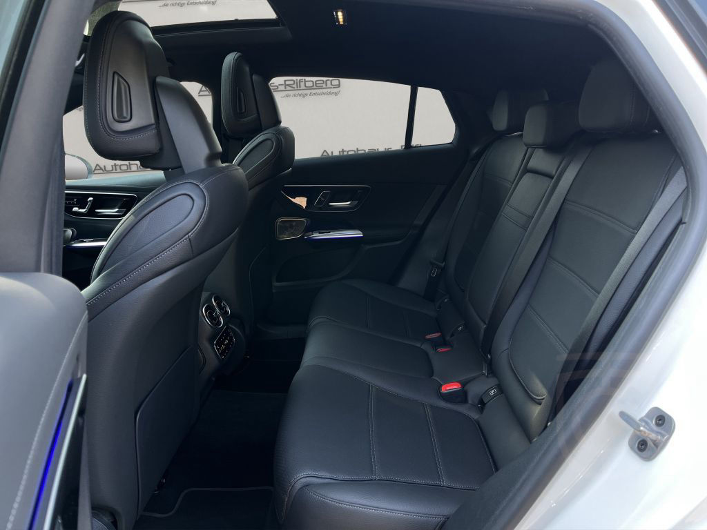 Mercedes-Benz GLC 300 de 4M Coupe AMG PanD/20Zoll/HUD/Night