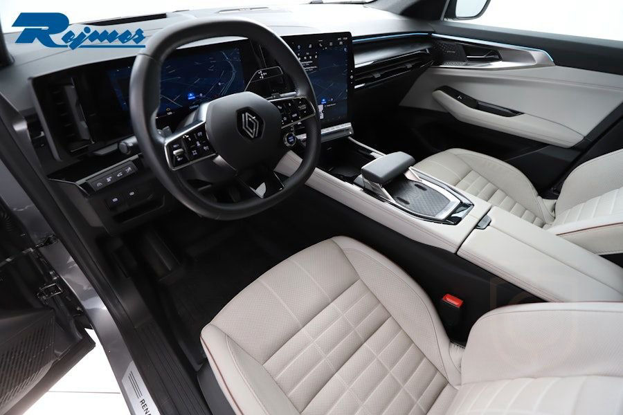 Renault Espace VI E-Tech 200 Iconic A
