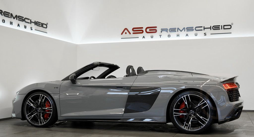 Audi R8 q. Spyder Performance *Carbon *20 *Keramik