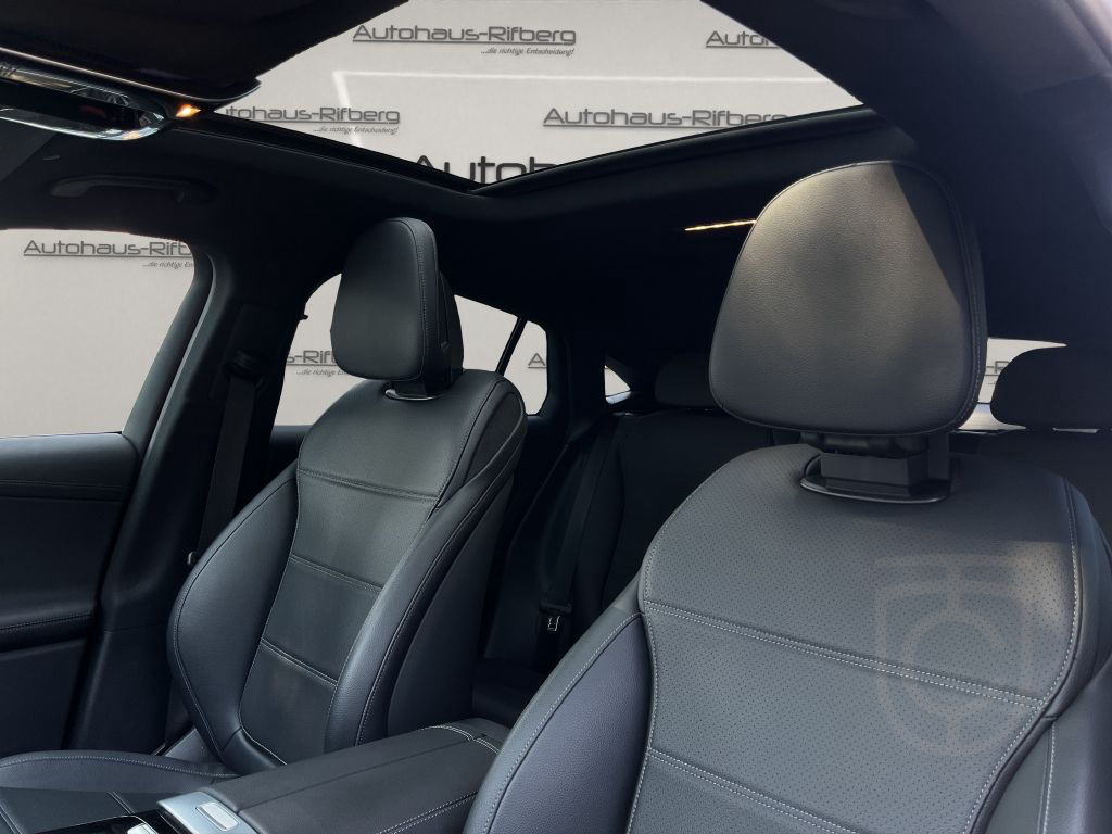 Mercedes-Benz GLC 300 de 4M Coupe AMG PanD/20Zoll/HUD/Night