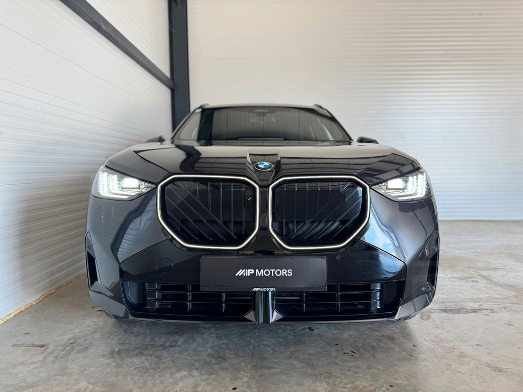 BMW X3 30e M-PAKET / INNO-PAKE T / ICONIC GLOW