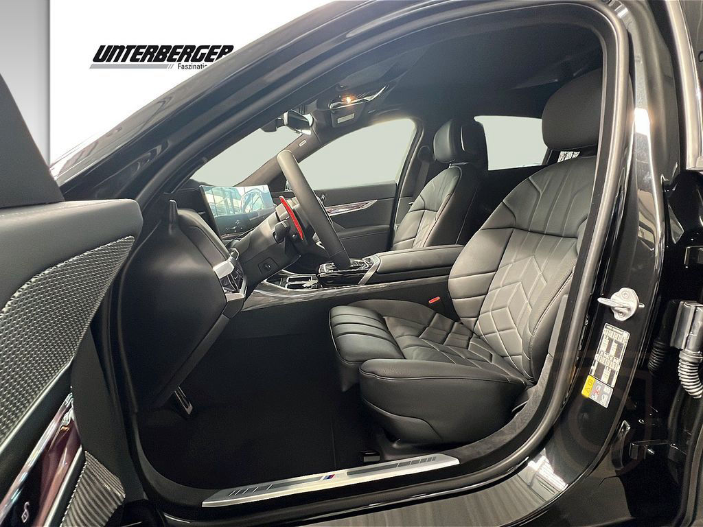 BMW M760e / Executive Paket/ Connoisseur Paket