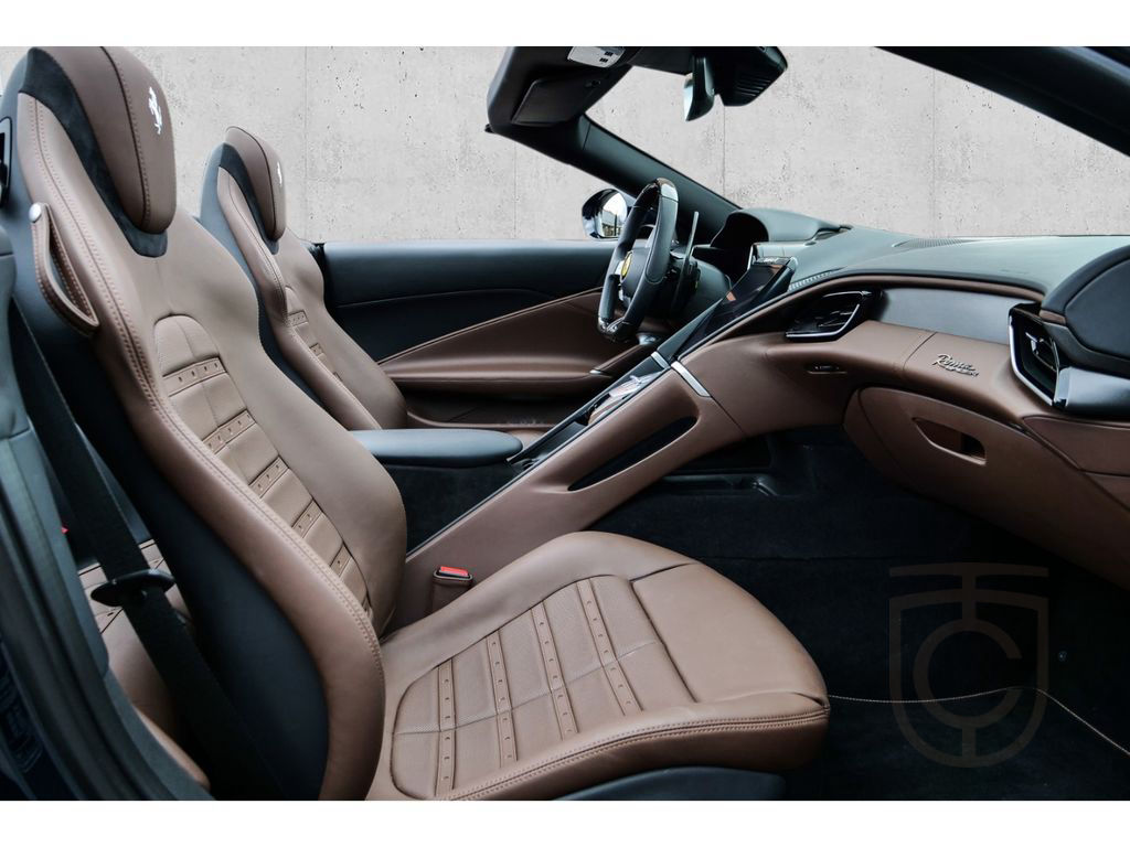 Ferrari Roma Spider *Carbon+LED*MagneRide*JBL*360°*