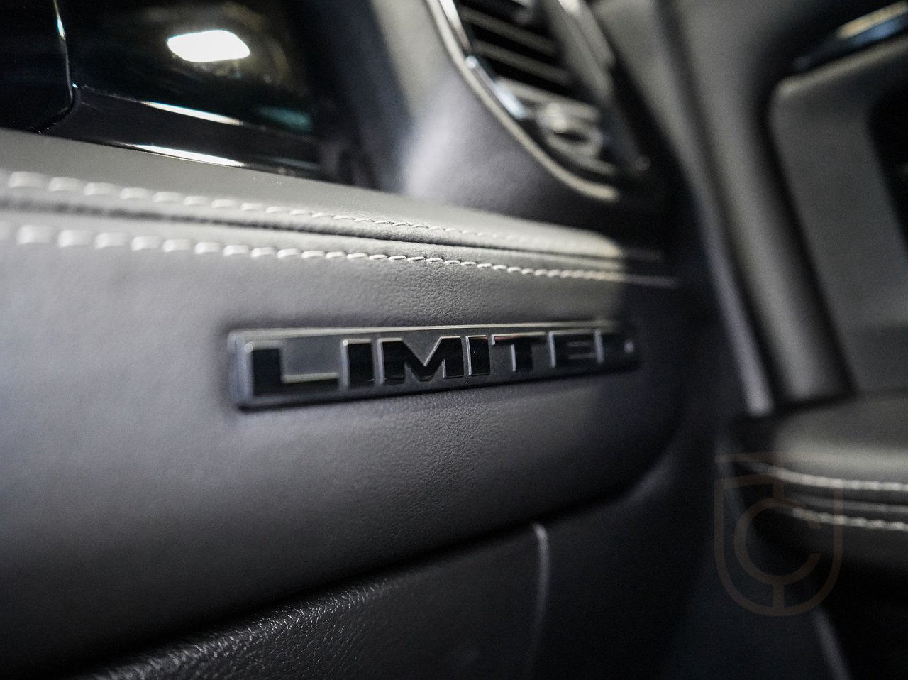Dodge RAM 2500 HD Limited Night Edition RAMBOX CUMMINS