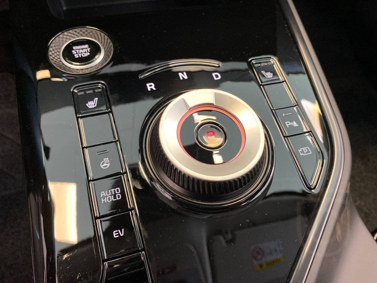 Kia Niro Plug-in Hybrid Action Fria Vinterhjul SOMMARKAMPANJ