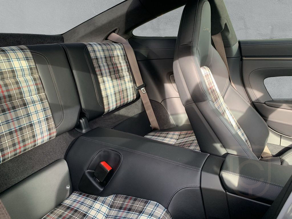 Porsche 992 TURBO 50 JAHRE HERITAGE DESIGN PAKET