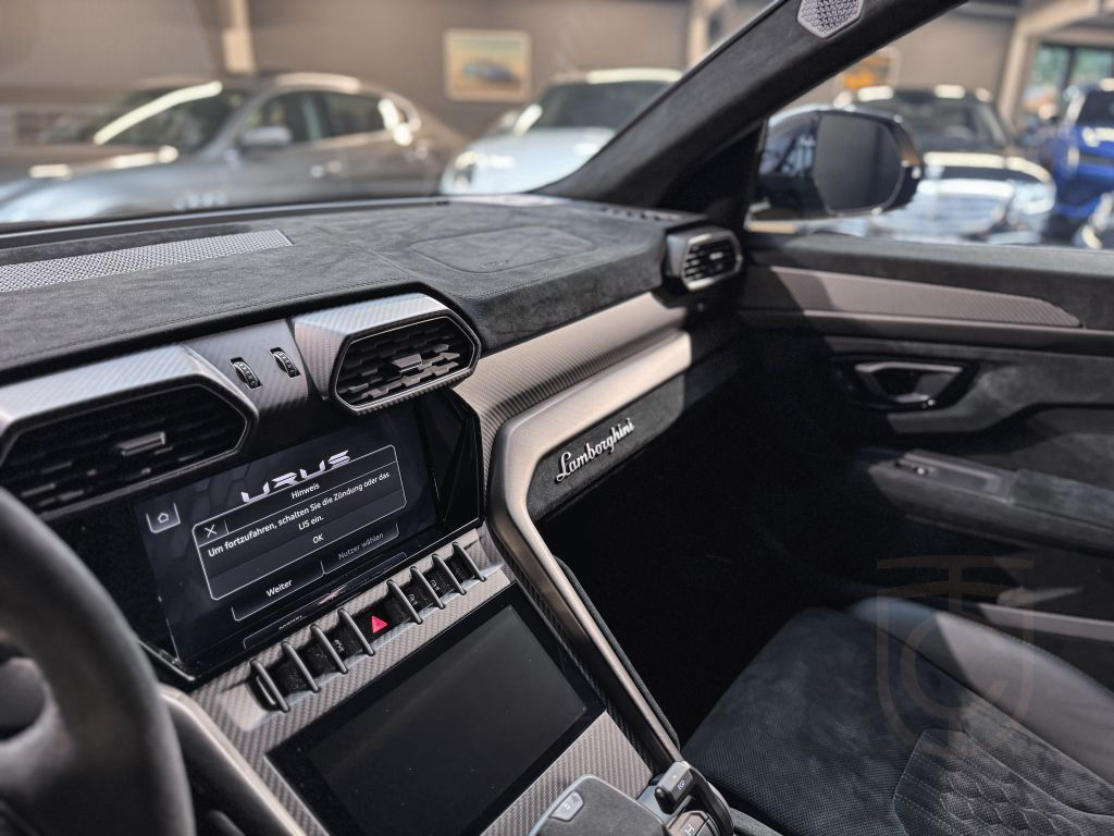 Lamborghini Urus Performante