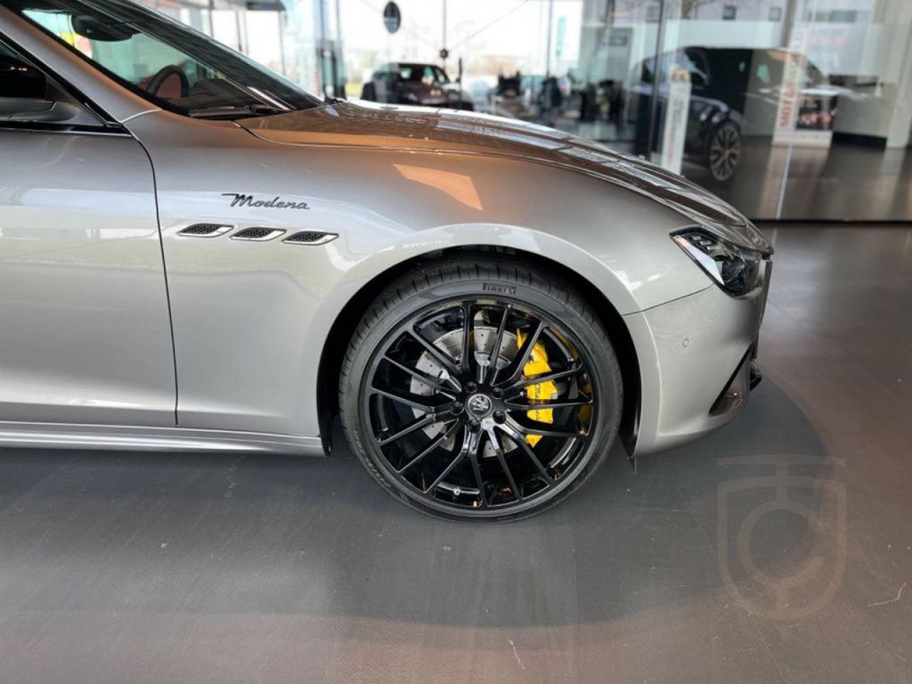 Maserati Ghibli Modena -Köln Sportpaket Navi LED Klima