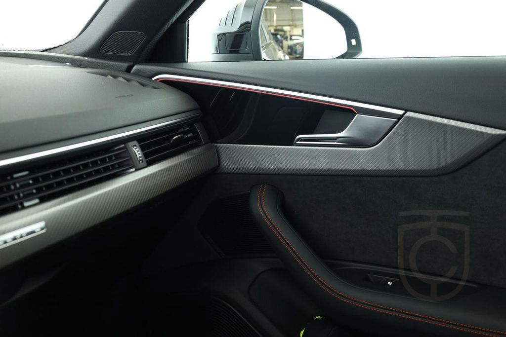 Audi RS4 Avant competition+ Matrix Pano Nav BangO Kam