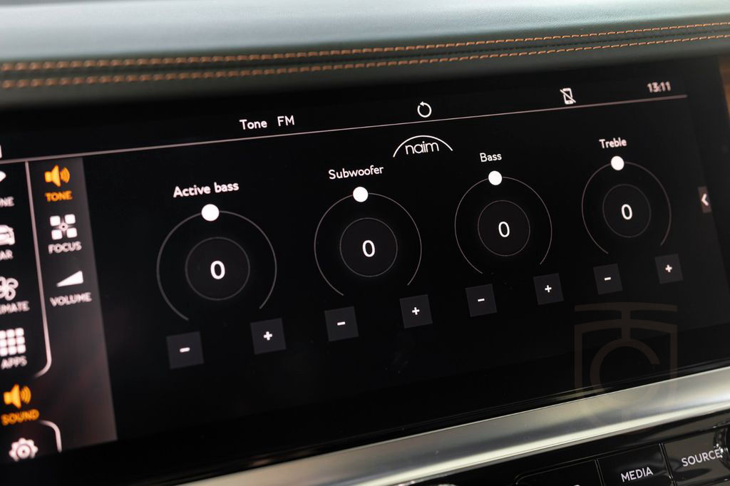 Bentley Flying Spur S V8 - Naim, Diamond Quilting