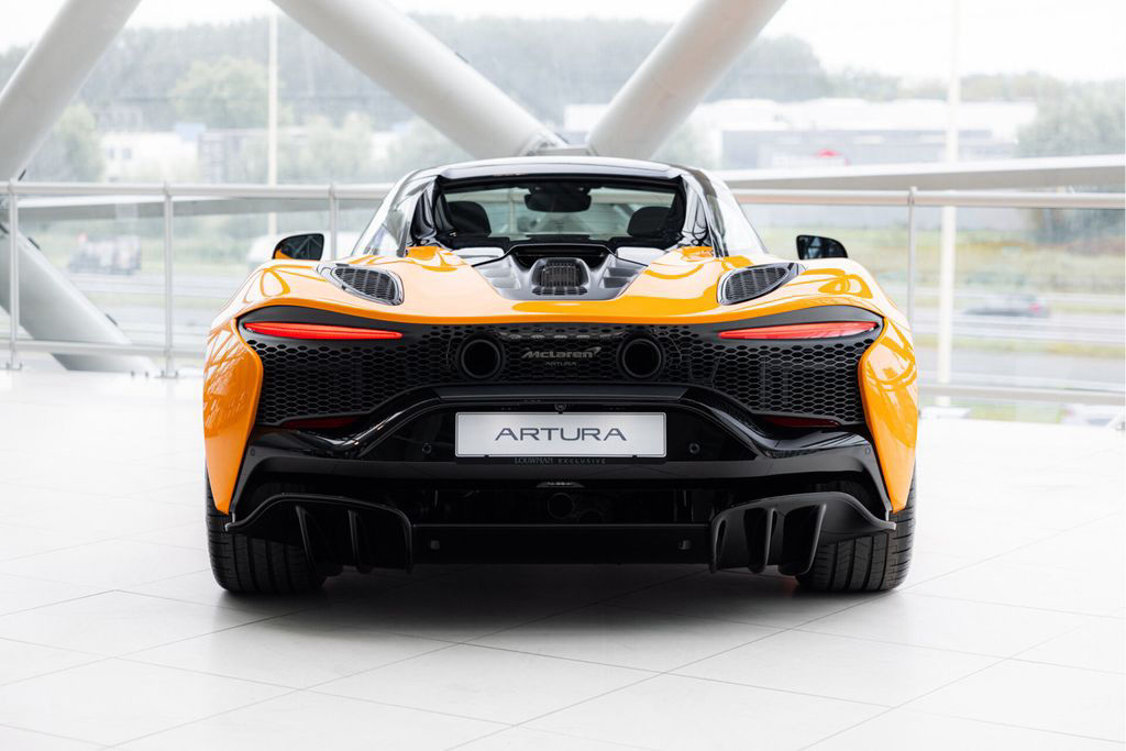 McLaren Artura Spider 3.0 V6 Plug-In | Performance | Car