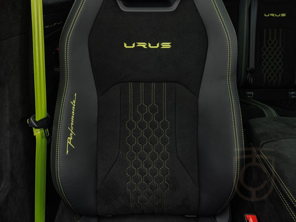 Lamborghini Urus Performante