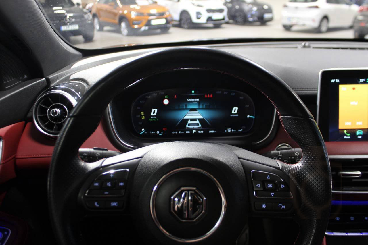MG EHS EHS PLUG-IN HYBRID LUXURY MY21
