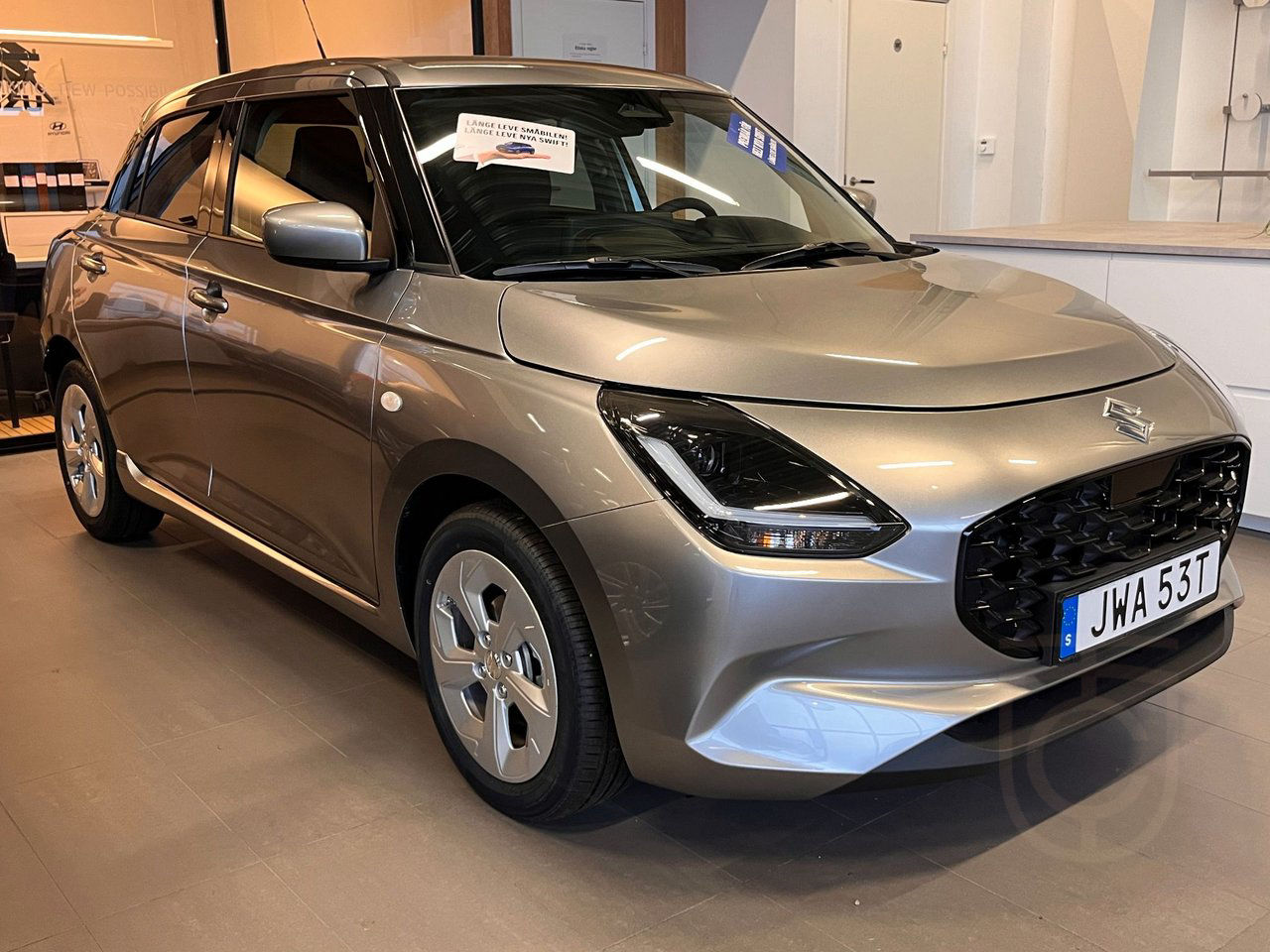 Suzuki Swift Hybrid Select, 3