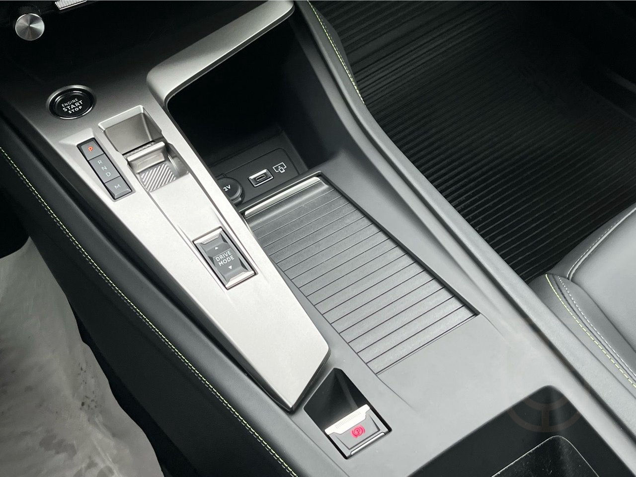 Peugeot 408 1.2 PT