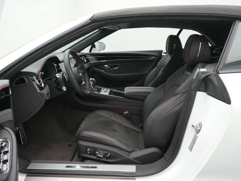Bentley Continental GTC W12 Speed AKRAPOVIC | CARBON | N