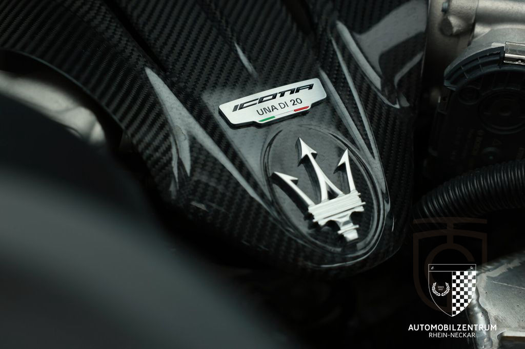 Maserati MC20 Icona 1 of 20/MC12-Celebration/RacingSeats