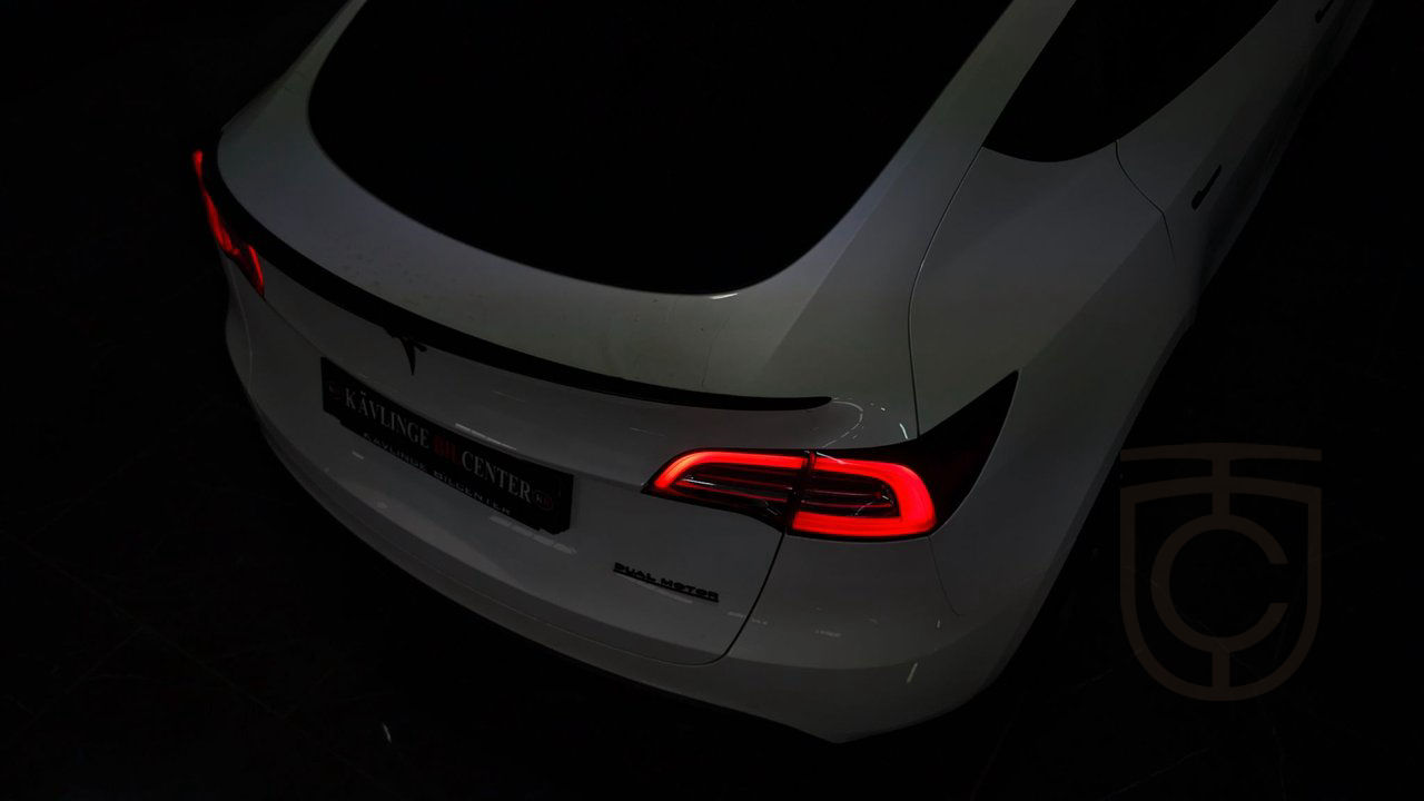 Tesla Model Y Performance AWD
