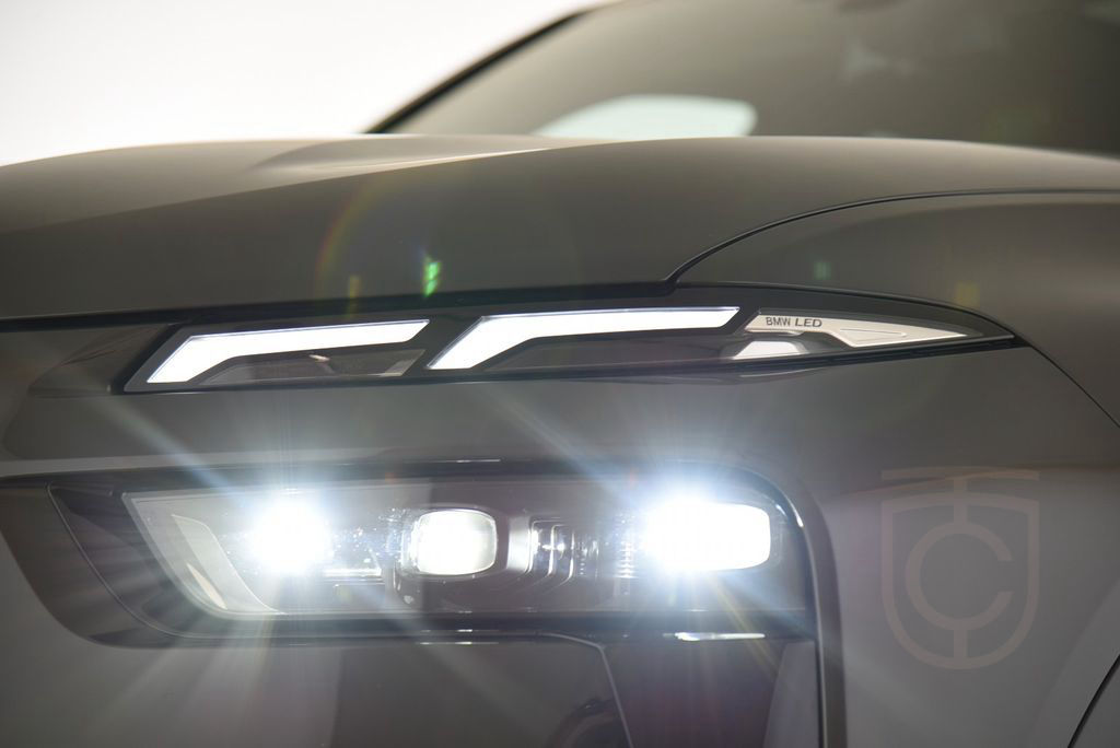 BMW X7 xDrive40d M Sport Head-Up Pano ACC*UVP133.800