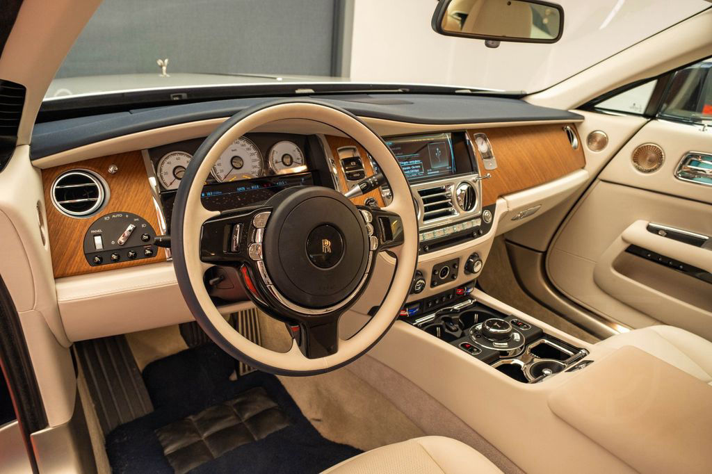 Rolls-Royce Wraith -