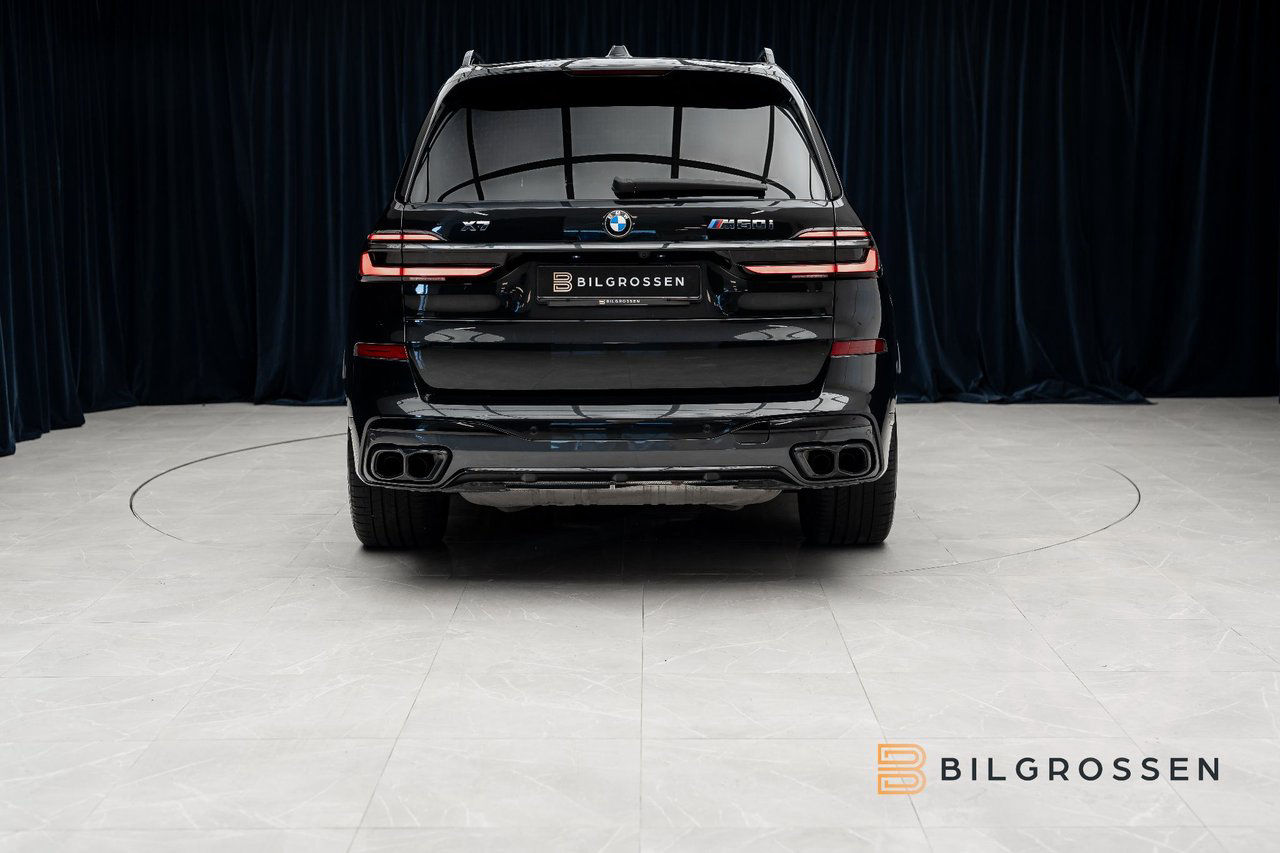 BMW X7 M60i