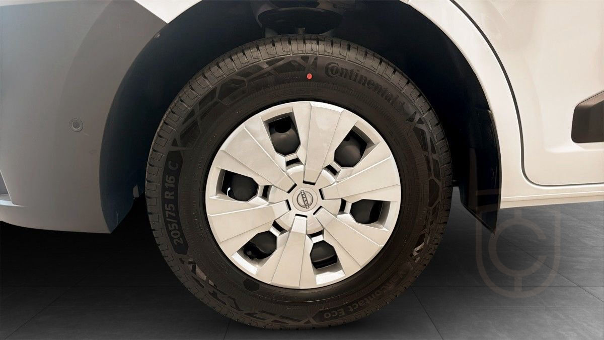 Nissan Interstar L2H2 EL