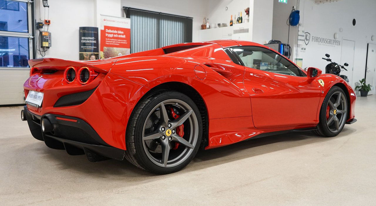 Ferrari F8 Spider