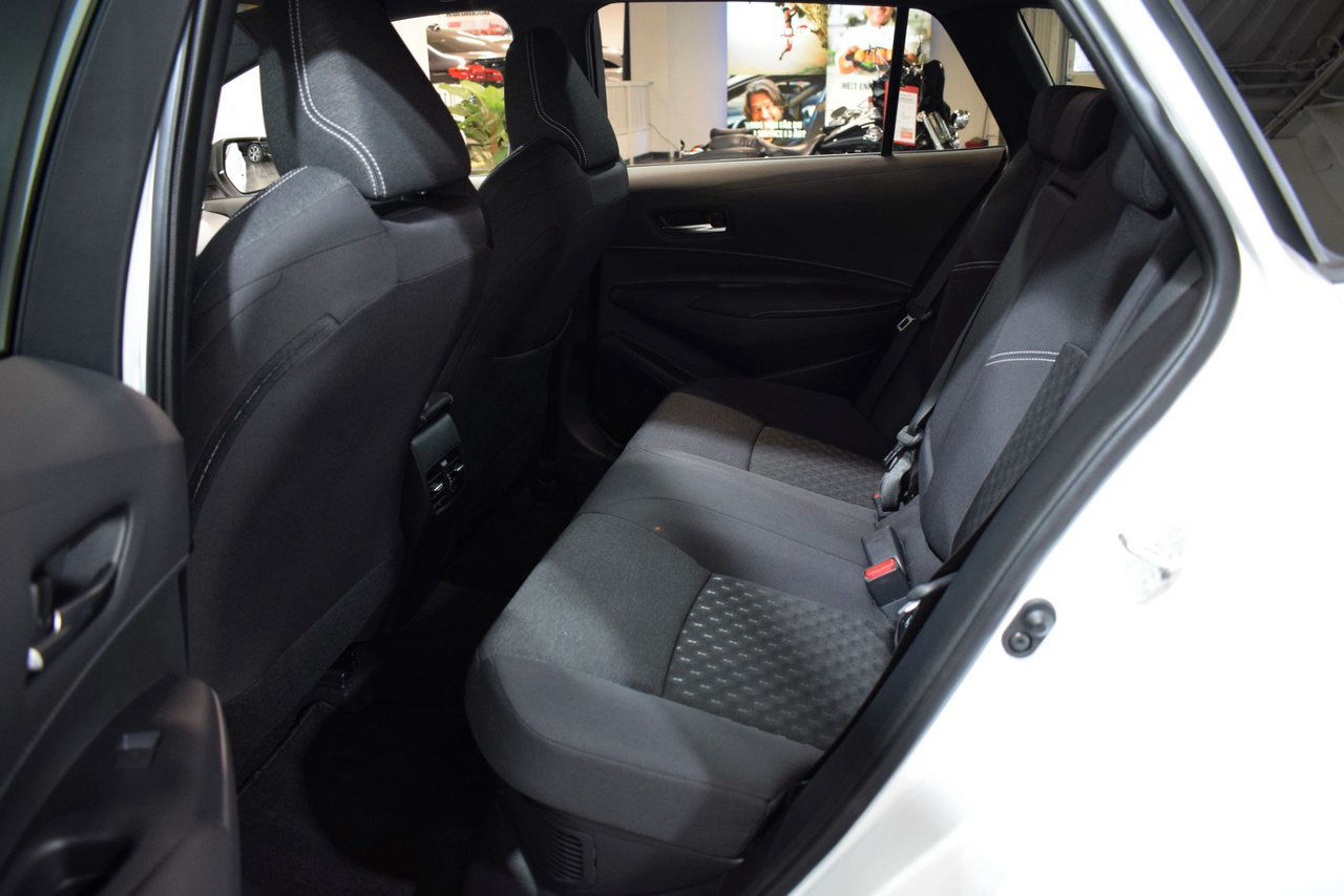 Suzuki Swace 1.8 Hybrid